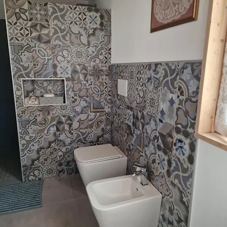 בית הארחה La Finestra Sul 3*